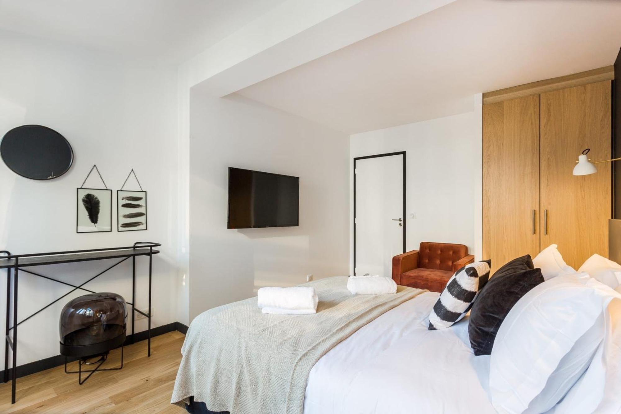 Elegance And Confort - 2Br-4P - Champs Elysees Paris Luaran gambar